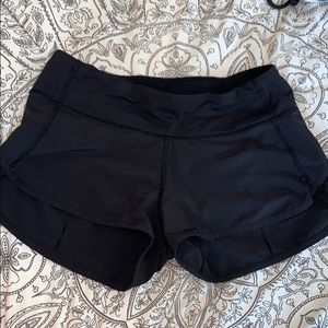 Black Size 4 LuluLemon 2.5” Running Shirts